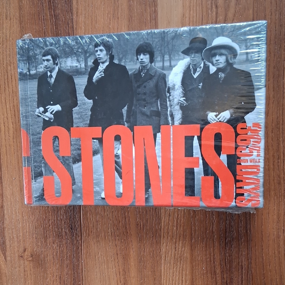NEW! Rolling Stones 365 By Simon Wells